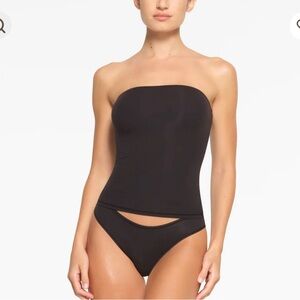 Skims Fits Everybody Tube Top